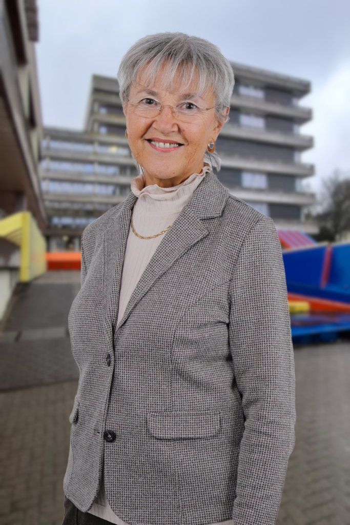 Eva Maria LOMBARDO